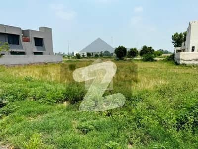 ڈی ایچ اے فیز9 پریزم ڈی ایچ اے ڈیفینس,لاہور میں 5 مرلہ رہائشی پلاٹ 1.05 کروڑ میں برائے فروخت۔ ڈی ایچ اے فیز9 پریزم ڈی ایچ اے ڈیفینس,لاہور میں 5 مرلہ رہائشی پلاٹ 1.05 کروڑ میں برائے فروخت۔