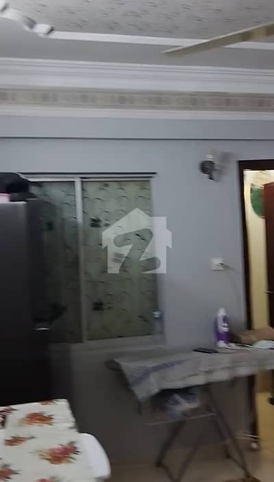 جمشید روڈ کراچی میں 2 کمروں کا 4 مرلہ فلیٹ 1.27 کروڑ میں برائے فروخت۔
