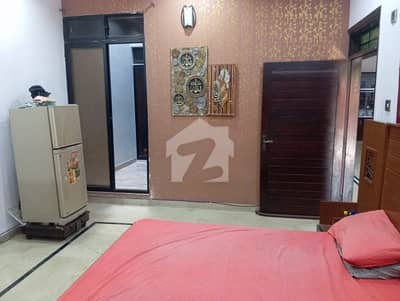 Buy A Prime Location Upper Portion Of 300 Square Yards In Gulistan-e-Jauhar - Block 14
