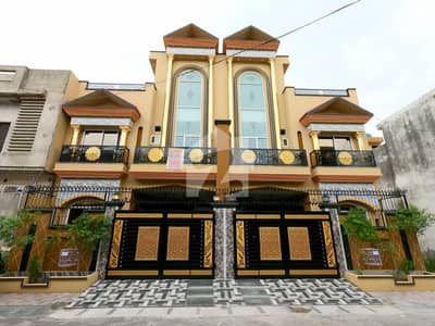 الرحمان فیز 2 - بلاک ایف الرحمان گارڈن فیز 2,الرحمان گارڈن,لاہور میں 4 کمروں کا 4 مرلہ مکان 1.85 کروڑ میں برائے فروخت۔ الرحمان فیز 2 - بلاک ایف الرحمان گارڈن فیز 2,الرحمان گارڈن,لاہور میں 4 کمروں کا 4 مرلہ مکان 1.85 کروڑ میں برائے فروخت۔