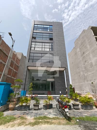 ڈی ایچ اے فیز 8 - کمرشل براڈوے ڈی ایچ اے فیز 8,ڈی ایچ اے ڈیفینس,لاہور میں 8 مرلہ Studio دفتر 75.0 ہزار میں کرایہ پر دستیاب ہے۔