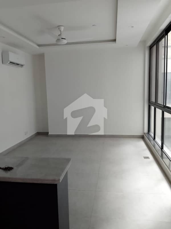 1-Bedroom Investment Apartment for Sale | Prime Gulberg 5 Location 1-Bedroom Investment Apartment for Sale | Prime Gulberg 5 Location