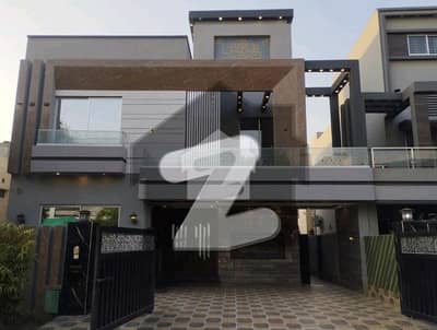 Luxury 10 Marla House For Sale In Bahria Town Lahore Prime Location Ideal Living