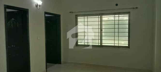 Beautiful Semi-Furnished 3beds Apartment available for rent in Askari-10
