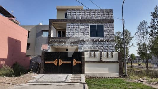 لاہور موٹر وے سٹی ۔ بلاک ایس لاھور موٹروے سٹی,لاہور میں 5 کمروں کا 5 مرلہ مکان 1.12 کروڑ میں برائے فروخت۔ لاہور موٹر وے سٹی ۔ بلاک ایس لاھور موٹروے سٹی,لاہور میں 5 کمروں کا 5 مرلہ مکان 1.12 کروڑ میں برائے فروخت۔