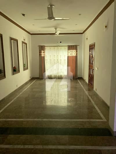 3 Bed Rooms With Attached Bath Not Gas 3 Bed Rooms With Attached Bath Not Gas