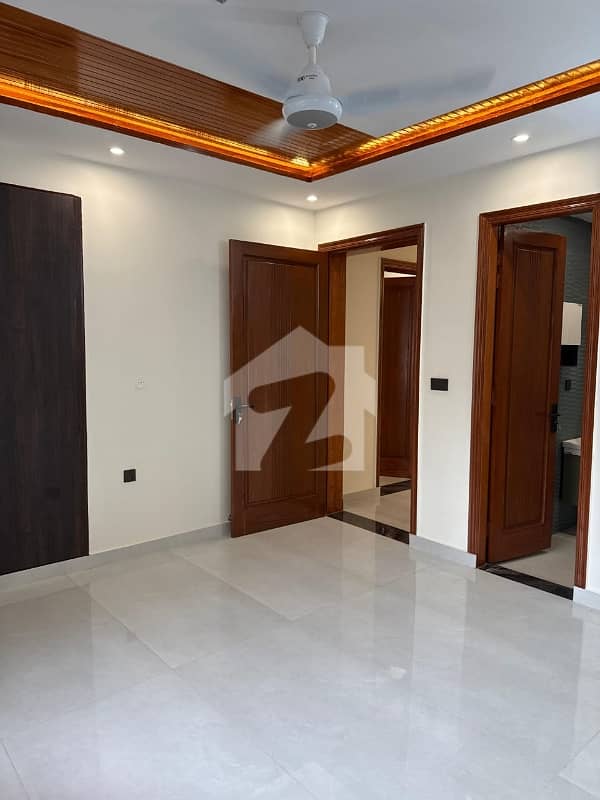 A Palatial Residence For Sale In Wapda Town A Palatial Residence For Sale In Wapda Town