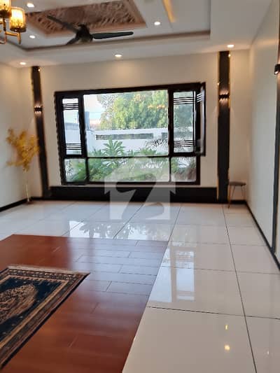 Brand new House 6 bed Basment