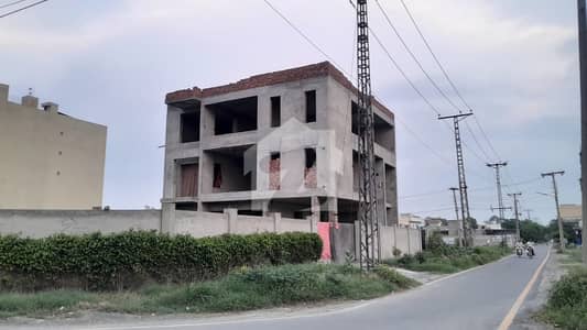 جوبلی ٹاؤن ۔ بلاک بی جوبلی ٹاؤن,لاہور میں 5 کمروں کا 1 کنال عمارت 6.5 کروڑ میں برائے فروخت۔
