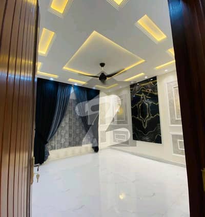 Band New 10 Marla House For Sale In Sector B, Bahria Town, Lahore Band New 10 Marla House For Sale In Sector B, Bahria Town, Lahore
