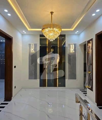 A Stunning House Is Up For Grabs In Bahria Town - Sector C Lahore