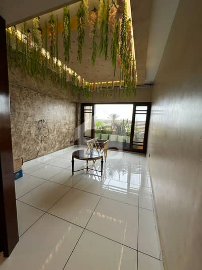 Luxurious 03-Beds Brand New Apartment For Rent Luxurious 03-Beds Brand New Apartment For Rent