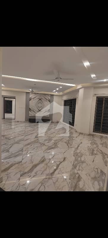 Ring Road Facing 13 Marla 4 Beds Flat Available for Rent in Askari - 10 Sector - S Ring Road Facing 13 Marla 4 Beds Flat Available for Rent in Askari - 10 Sector - S