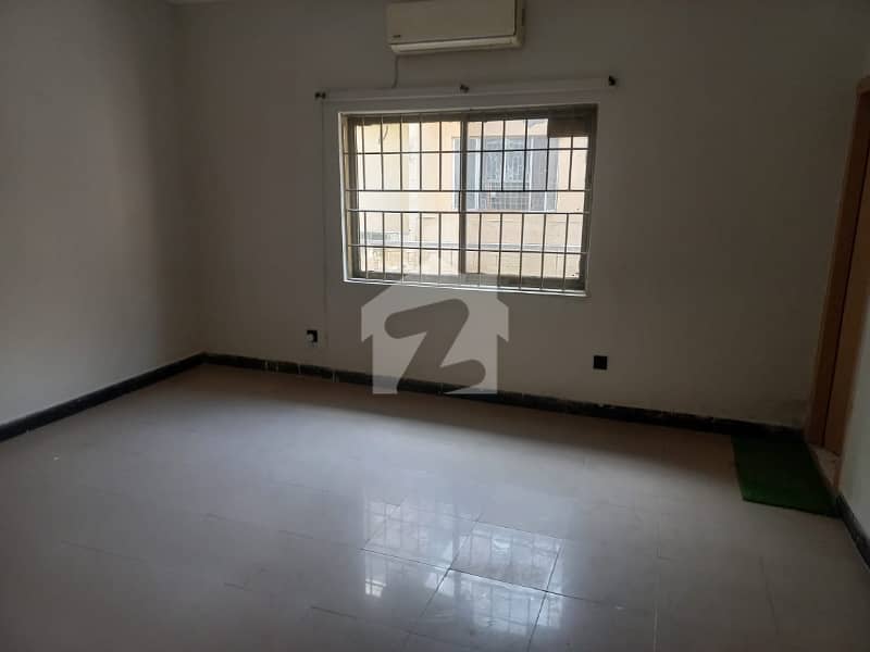 **House for Rent **Location:** G-10 **House for Rent **Location:** G-10