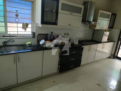 10 MARLA MARVELS CONDITION HOUSE TOP LOCATION PHASE 3