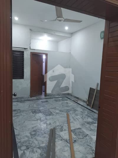 ای ۔ 11/1 ای ۔ 11,اسلام آباد میں 2 کمروں کا 7 مرلہ زیریں پورشن 90.0 ہزار میں کرایہ پر دستیاب ہے۔