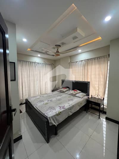 FLAT FOR RENT HUB COMMERCIAL PHASE 8 FLAT FOR RENT HUB COMMERCIAL PHASE 8