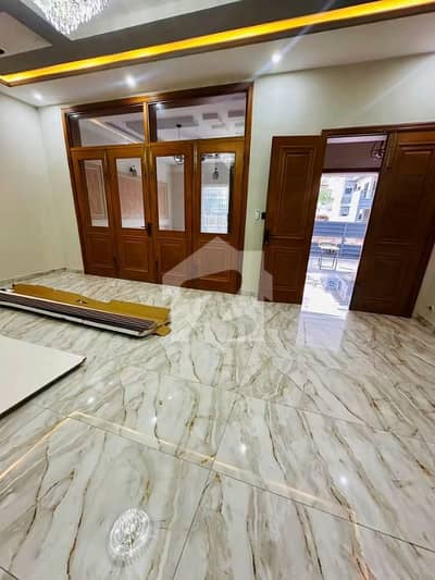 1 Kanal Like Brand New Ground Portion avilable For Rent in G 13/2