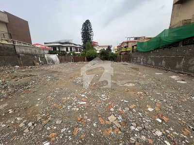 I-8/3 One Kanal Plot Available For Sale Prime Location Near Main Duble Rode Location Near Park Near Shifa Hospital Near School Close Street