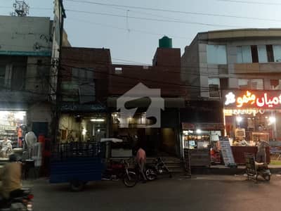 دہلی گیٹ ملتان ملتان میں 5 مرلہ Studio دکان 4.8 کروڑ میں برائے فروخت۔