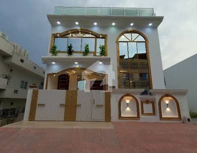 Stunning Corner House Is Available For Sale In D-12/1
