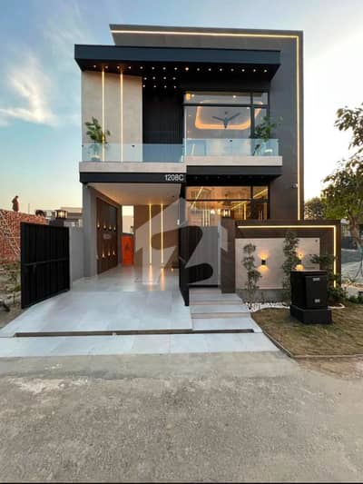 5 Marla House for Sale in 9 Town, C Block