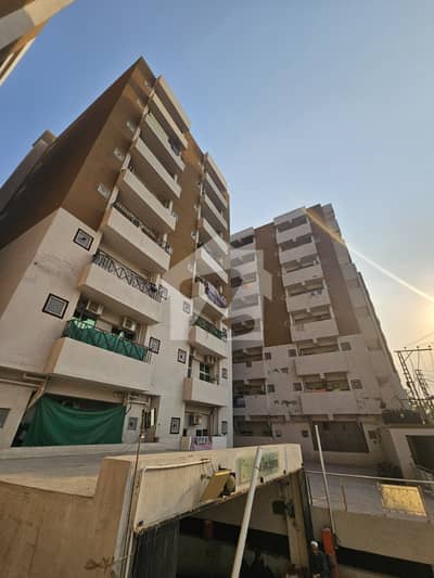 Prime 3-Bed Flat (1635 Sq. Ft) with Open Views in University Town