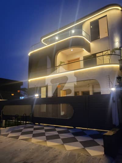 Luxury 3570 House For Sale With Double Height In Multi Gardens B-17, Islamabad