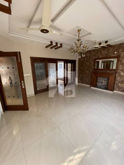 10 marla house available for rent in bahria town phase 2