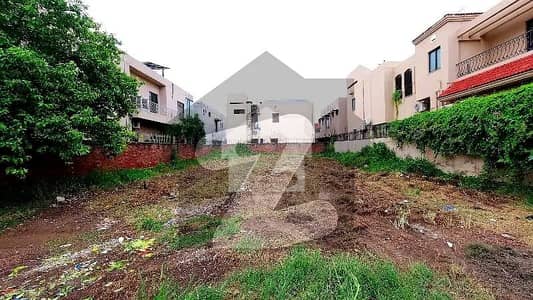 1 Kanal Plot For Sale In DHA Phase 7 W Block