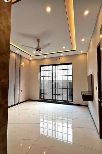 5 Marla Portion For Rent
