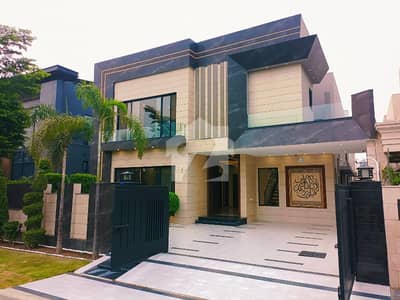 Luxury 1 Kanal Portion for Rent DHA Phase 8