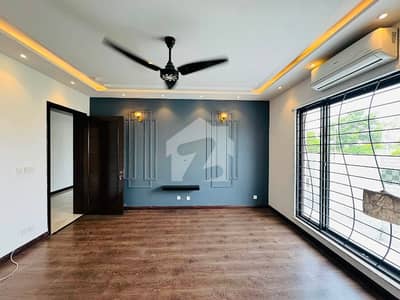 Luxury 1 Kanal Portion for Rent DHA Phase 8