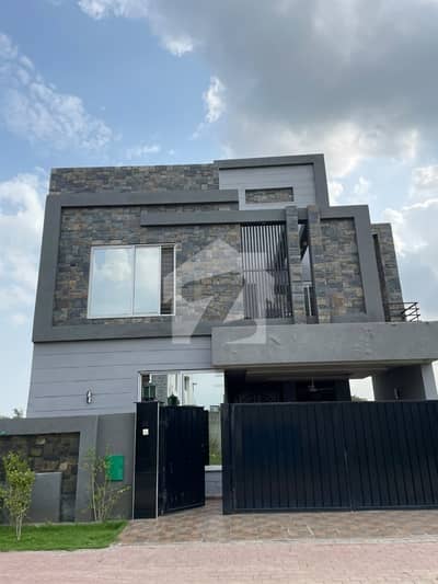 8 Marla Portion For Rent in Phase 1 Southern Block Bahria Orchard Lahore
