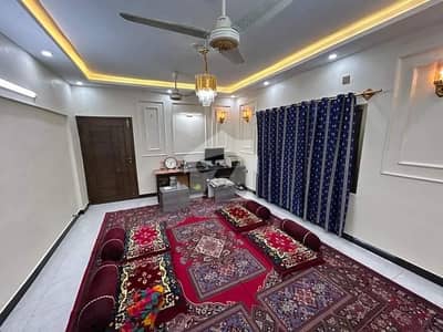 Flat For Sale  Gulshan Block 10-A Main Rashid Minhas Rd   Fully Renovated  3 Bed DD  1500 SqFt  3rd Floor (No Lift)  Water, Gas, Electricity Available  Boundary Wall Project  Parking Available   Demand 1.55 Cr