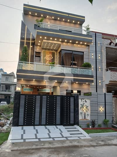 ایڈن بلیوارڈ ایڈن,لاہور میں 5 کمروں کا 5 مرلہ مکان 2.65 کروڑ میں برائے فروخت۔ ایڈن بلیوارڈ ایڈن,لاہور میں 5 کمروں کا 5 مرلہ مکان 2.65 کروڑ میں برائے فروخت۔