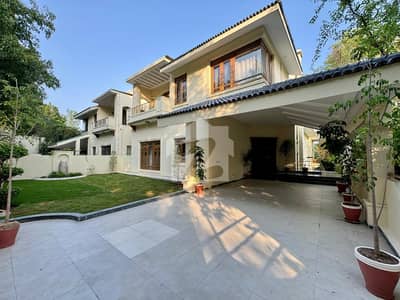 Luxury 8 Bedroom Furnished House Available for Rent | F-7 Islamabad | Unfurnished Option Also Available