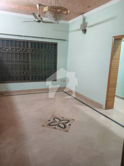 آئی ۔ 8/4 آئی ۔ 8,اسلام آباد میں 9 کمروں کا 14 مرلہ مکان 6.0 لاکھ میں کرایہ پر دستیاب ہے۔