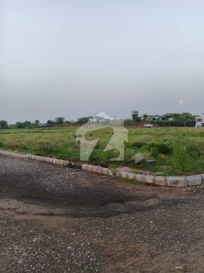 I am selling 10marla residential plot block V , Gulberg Residencia Islamabad