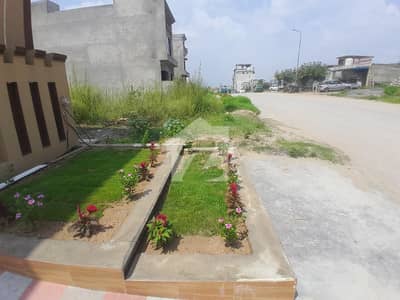 prime location level plot for sale on 60 feet road prime location level plot for sale on 60 feet road