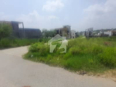 جناح گارڈنز ایف ای سی ایچ ایس,اسلام آباد میں 5 مرلہ رہائشی پلاٹ 83.0 لاکھ میں برائے فروخت۔