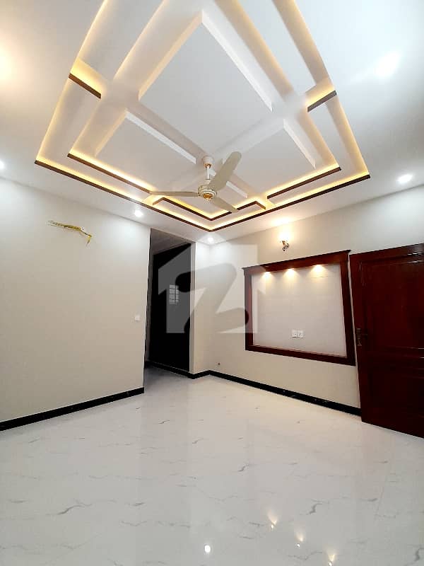 10 Marla Ground Portion For Rent in G13 Islamabad 10 Marla Ground Portion For Rent in G13 Islamabad