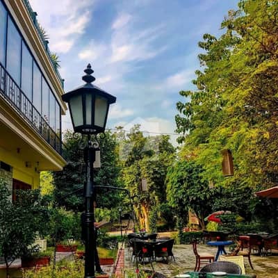 ایف ۔ 7 اسلام آباد میں 2 کنال عمارت 17.0 ارب میں برائے فروخت۔