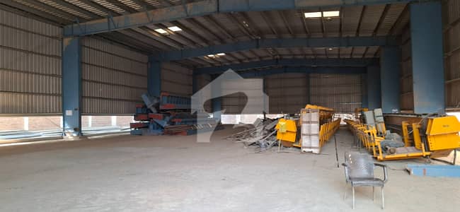 I-9 INDUSTRIAL AREA 17000 SQUARE FEET WAREHOUSE ON GROUND FLOOR REAL PICS ATTACHED NEAR TO METRO BUS STOP HUGE CAR PARKING