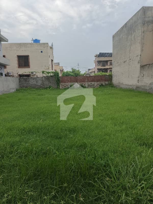 1 KANAL PLOT FOR SALE TARIQ GARDEN 1 KANAL PLOT FOR SALE TARIQ GARDEN