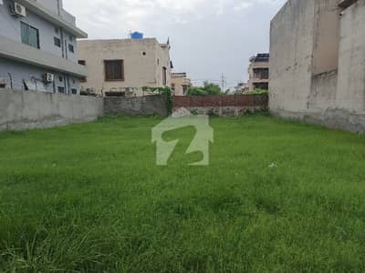 1 KANAL PLOT FOR SALE BLOCK B UET HOUSING SOCIETY COLLEGE ROAD LAHORE