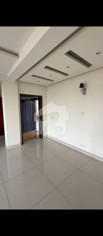 Luxury 2 Bed Apartment Brand New Open Form