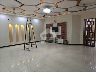 آئی ای پی انجنیئرز ٹاؤن ۔ بلاک ای 1 آئی ای پی انجنیئرز ٹاؤن ۔ سیکٹر اے,آئی ای پی انجینئرز ٹاؤن,لاہور میں 3 کمروں کا 1 کنال زیریں پورشن 1.1 لاکھ میں کرایہ پر دستیاب ہے۔