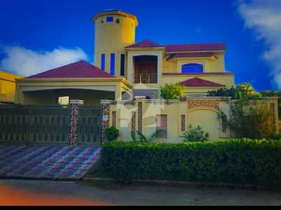 01 Kanal House Available For Sale In GECHS 01 Kanal House Available For Sale In GECHS