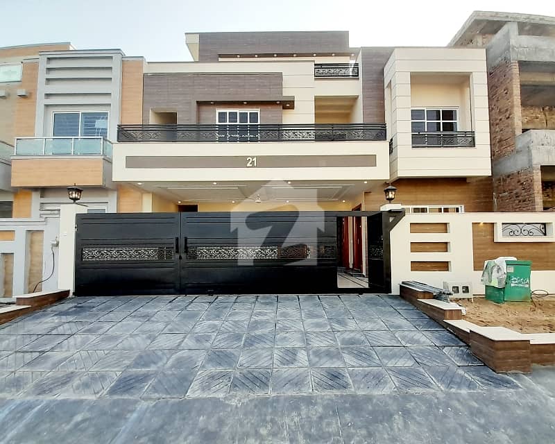 10 Marla House for Sale in G-13 Islamabad | Prime Location 10 Marla House for Sale in G-13 Islamabad | Prime Location